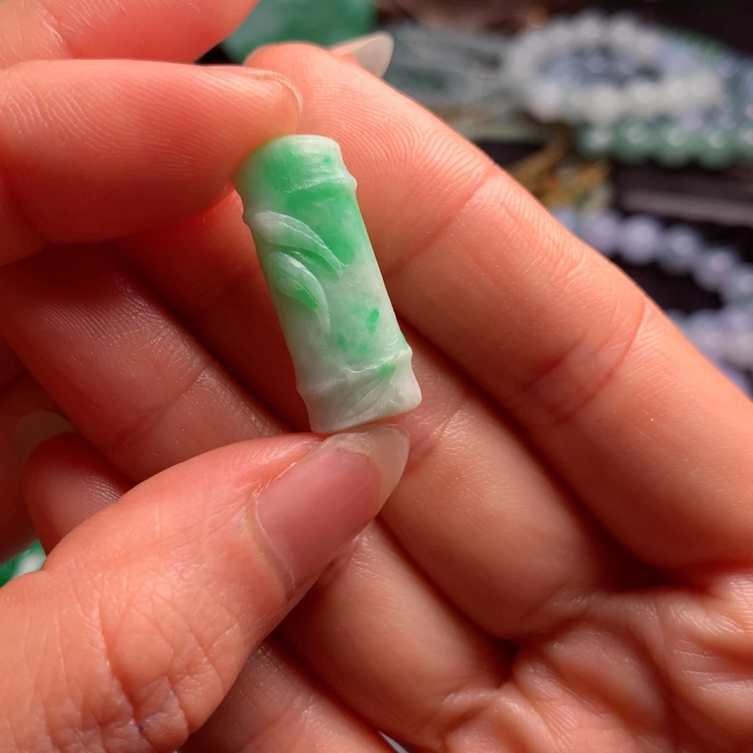 未镶嵌定制翡翠翡翠