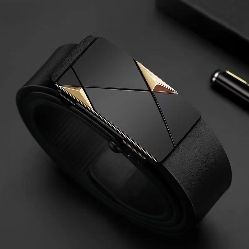 自动扣款青年男光身腰带皮带