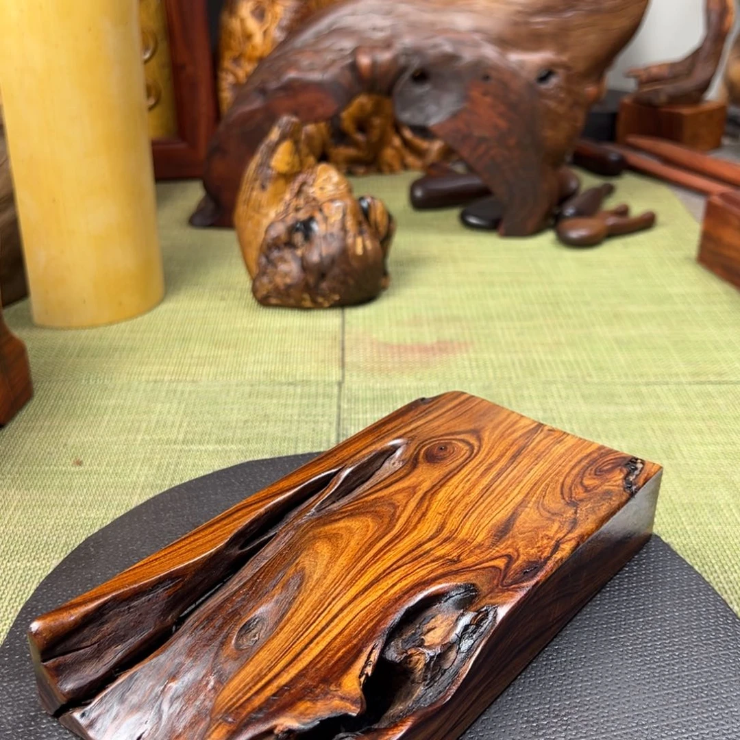 大果紫檀（缅甸花梨）一***。