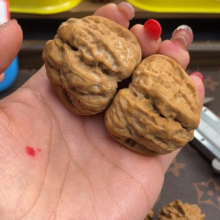 文玩核桃吊坠蛤蟆