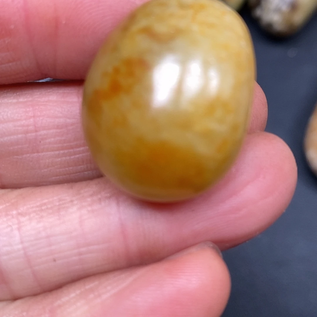 和田玉未镶嵌珠宝奇石