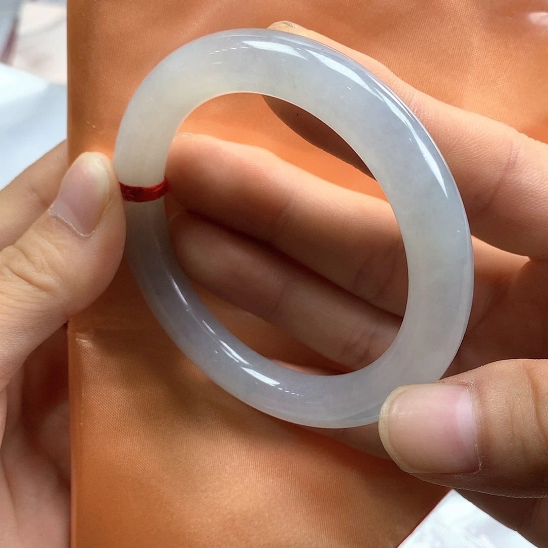 翡翠手镯未镶嵌翡翠买断价