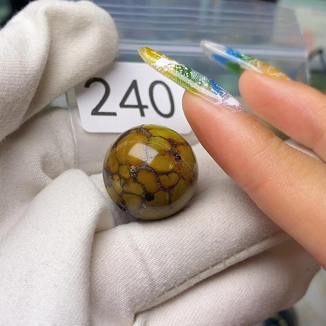 绿松石未镶嵌珠宝半成品