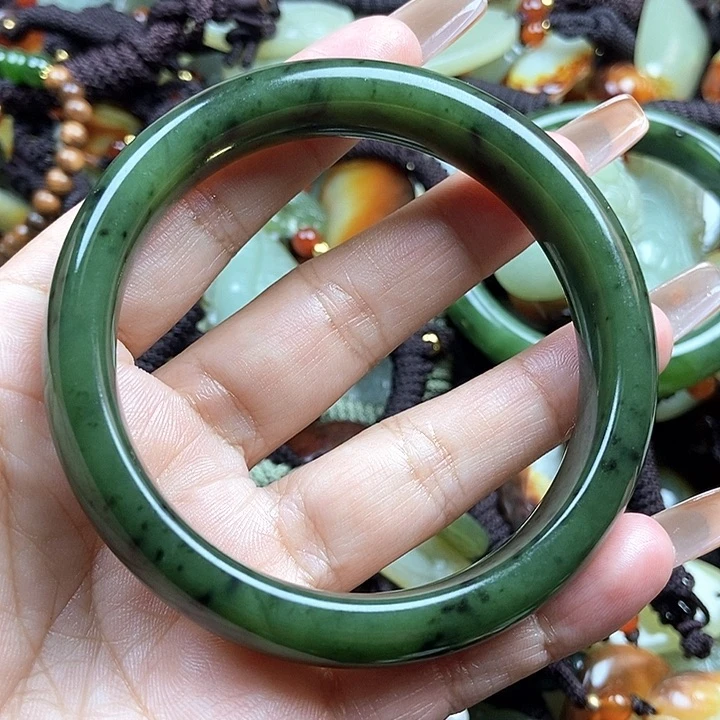 和田玉颈饰未镶嵌58