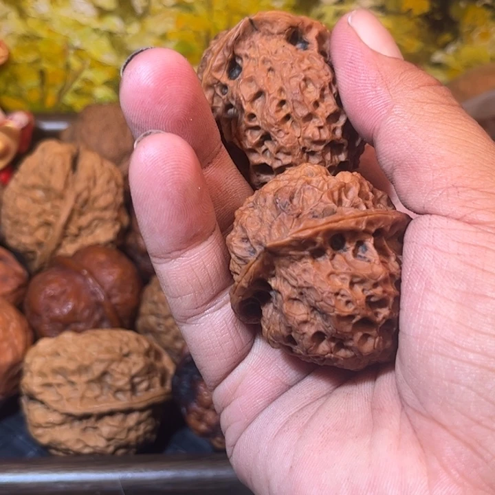 ****丶文玩核桃吊坠滇西95