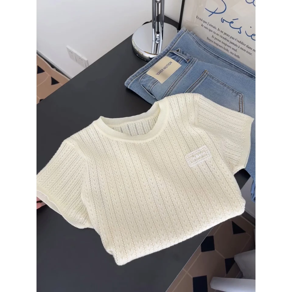 杏色刺绣条纹短袖针织衫女2025夏季新款圆领内搭打底修身显瘦上衣