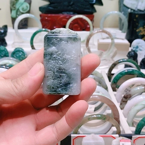 未镶嵌独山玉颈饰用****9