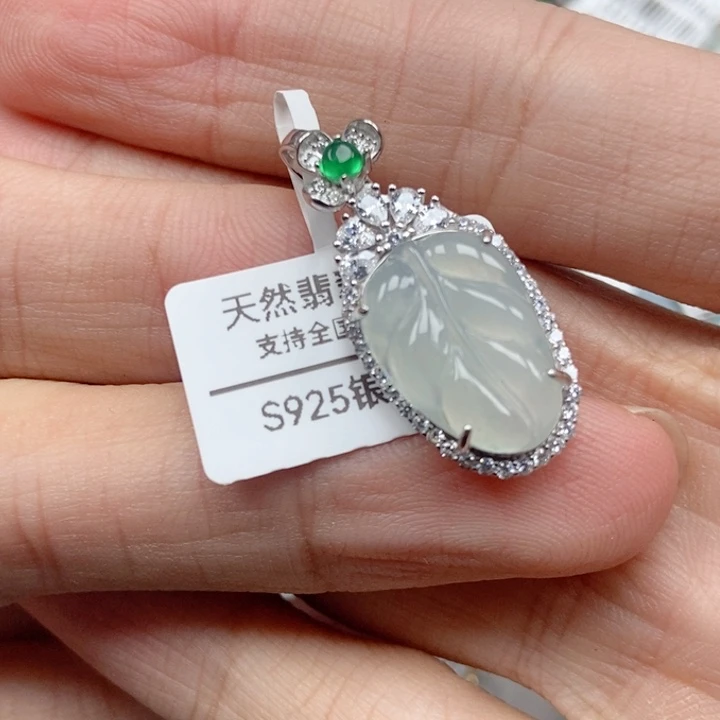 翡翠银S925镶嵌颈饰