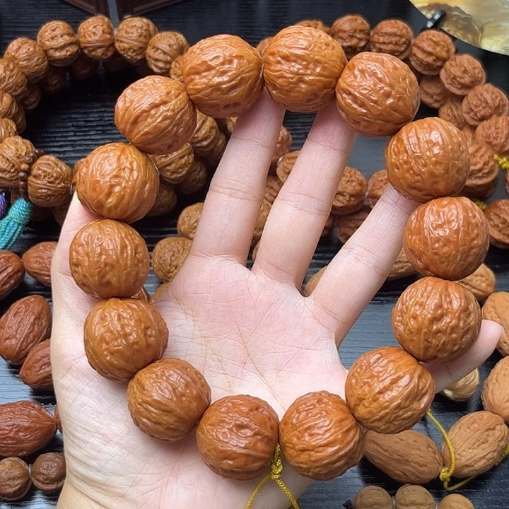 吊坠桃核橘皮大光头