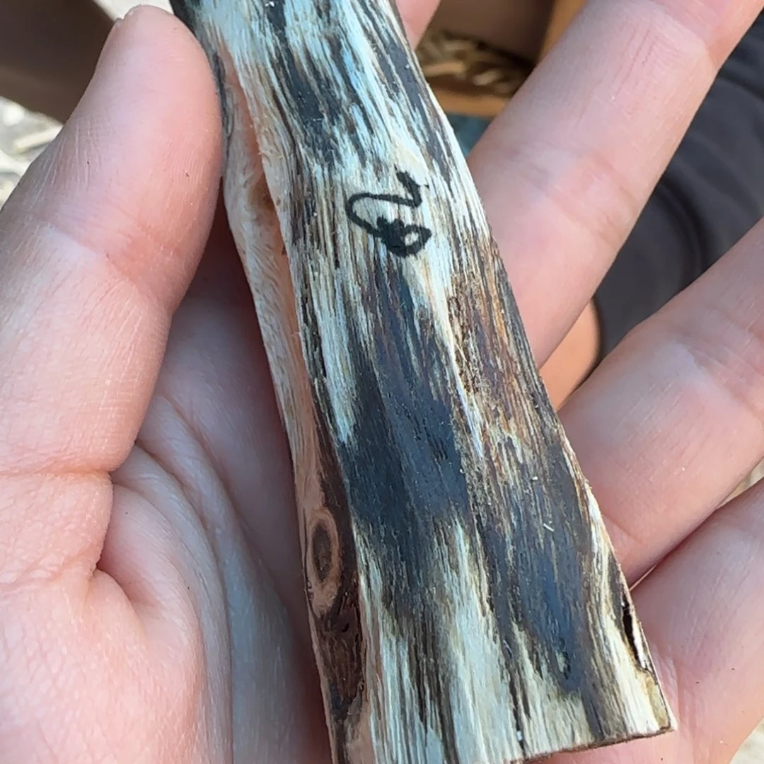 树脂制品20号奇楠原木一个