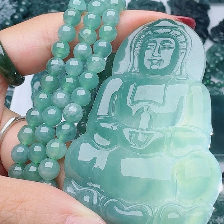 颈饰未镶嵌翡翠天然的A货翡翠多样性发其一