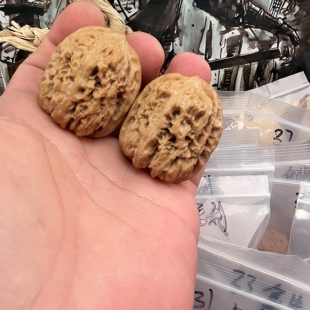 文玩核桃把件西北将军36尺