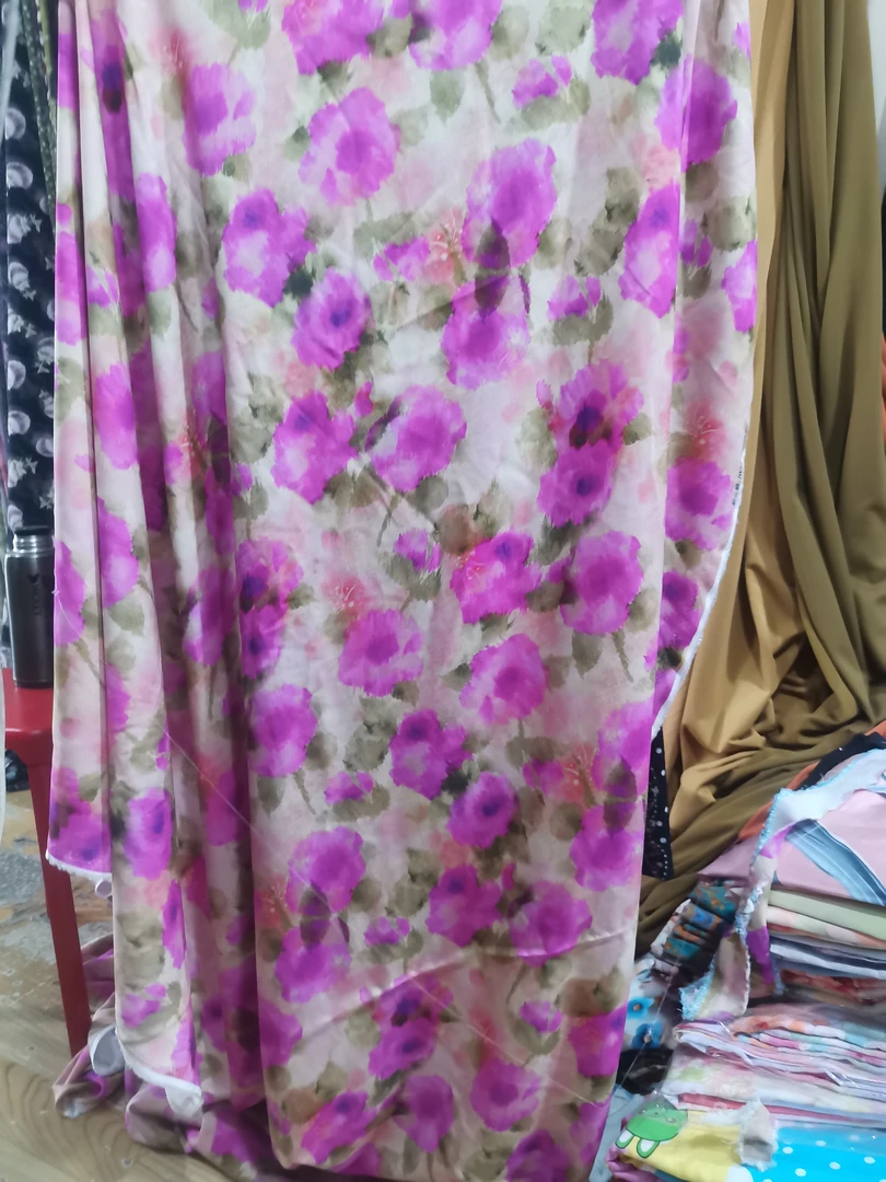 彩云缎红花2米面料