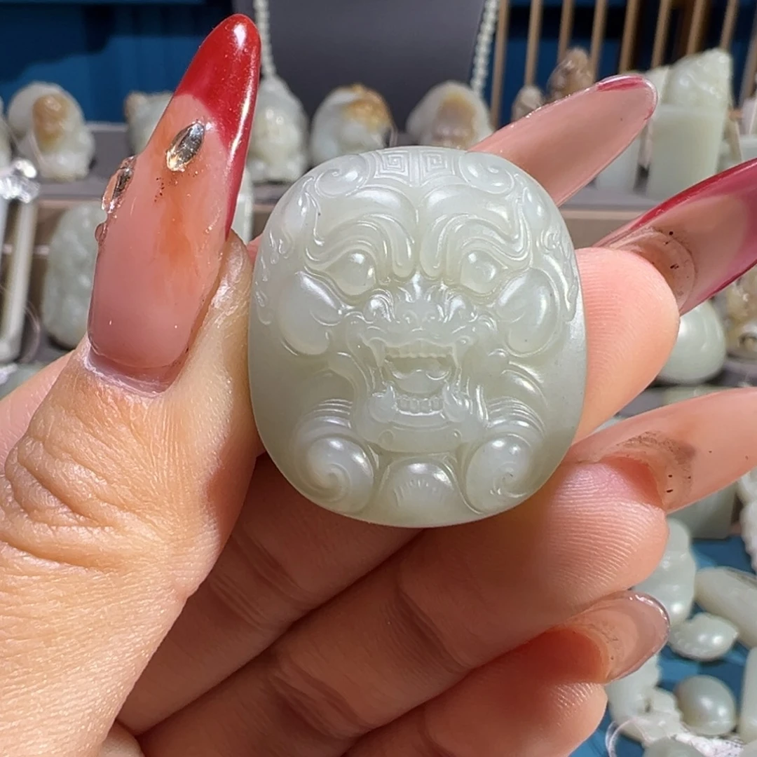 和田玉（糖玉）未镶嵌颈饰