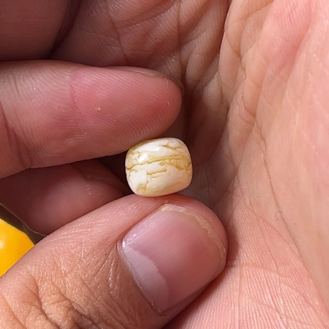 未镶嵌琥珀裸石蜜蜡白虎皮纹千层9.7毫米老型