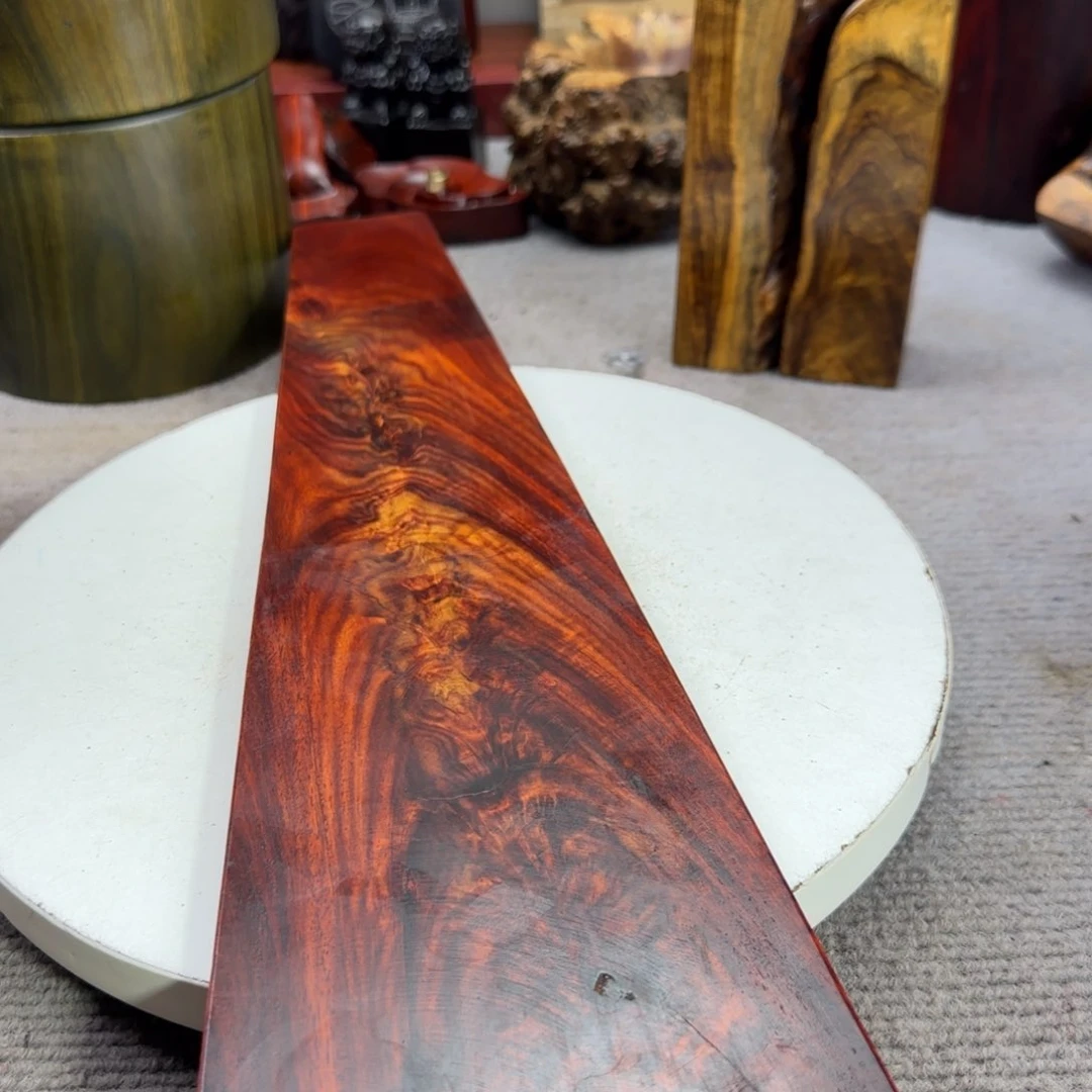 大果紫檀（缅甸花梨）已**衷