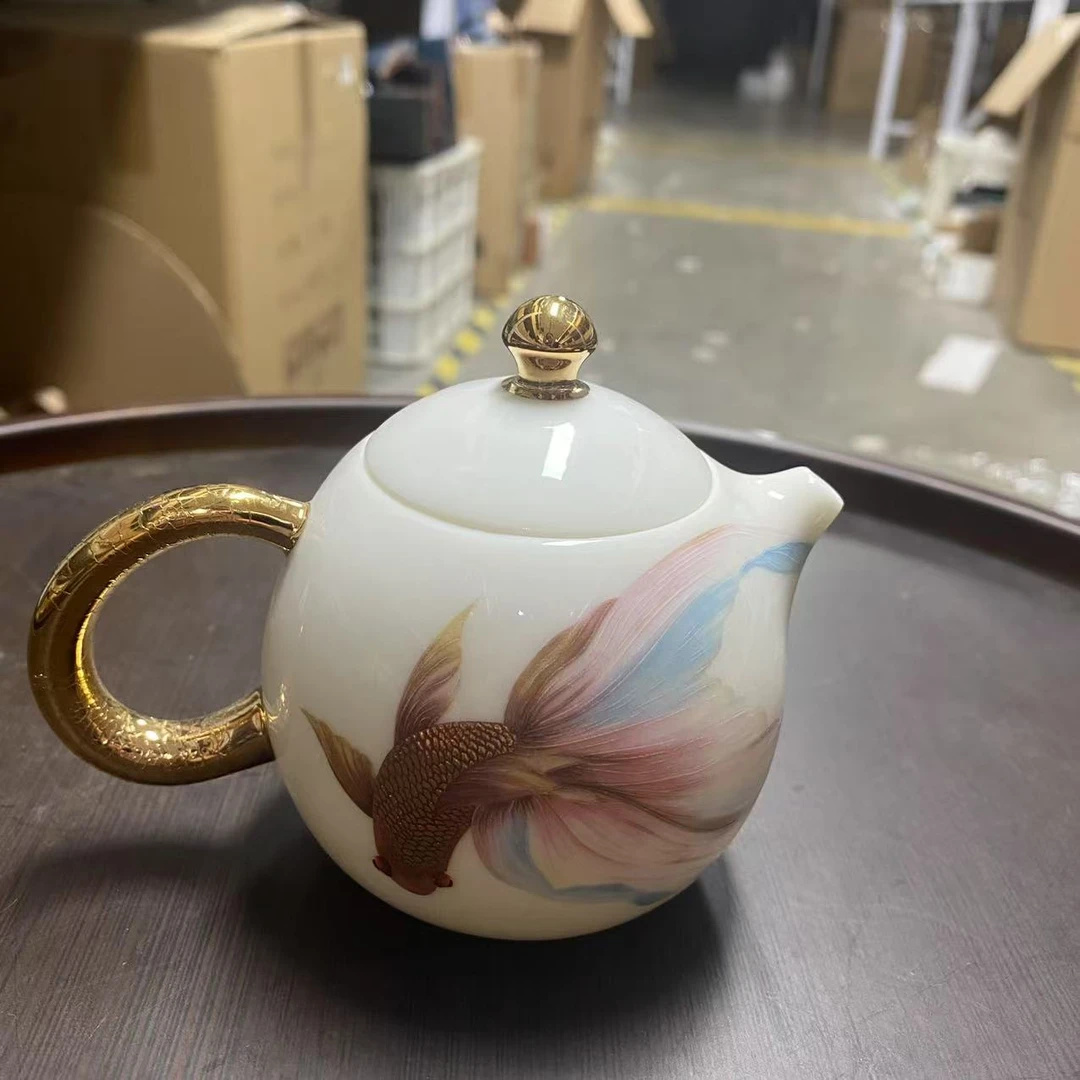 玉白瓷龙蛋壶-红鱼CC2375