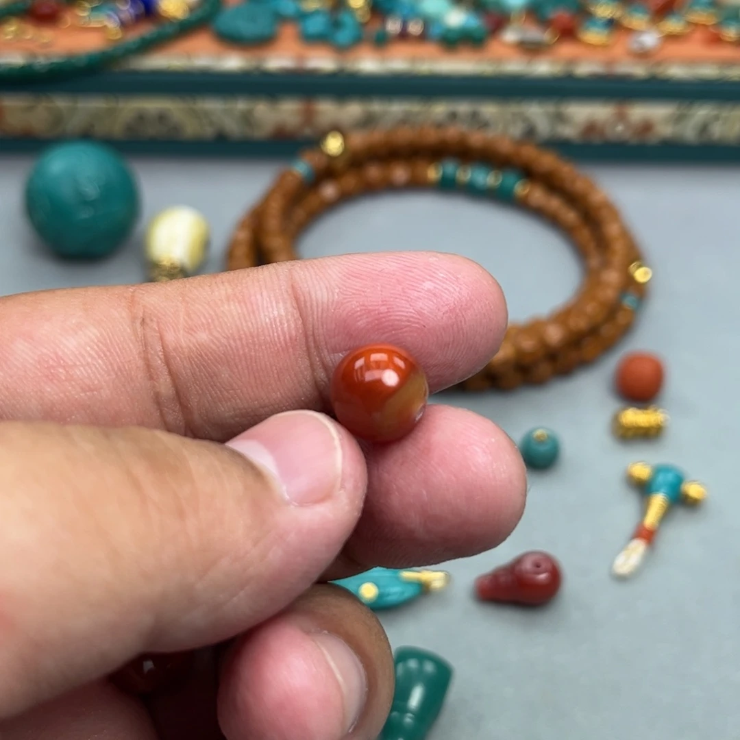 南红玛瑙未镶嵌珠宝奇石47