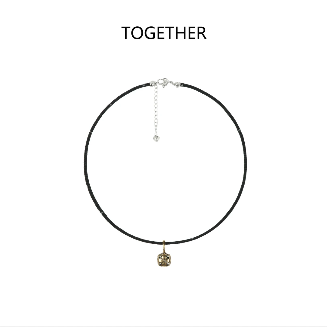 吊坠925银 【TOGETHER】白金银黑绳项链立方四叶镂空吊坠项链#GD39