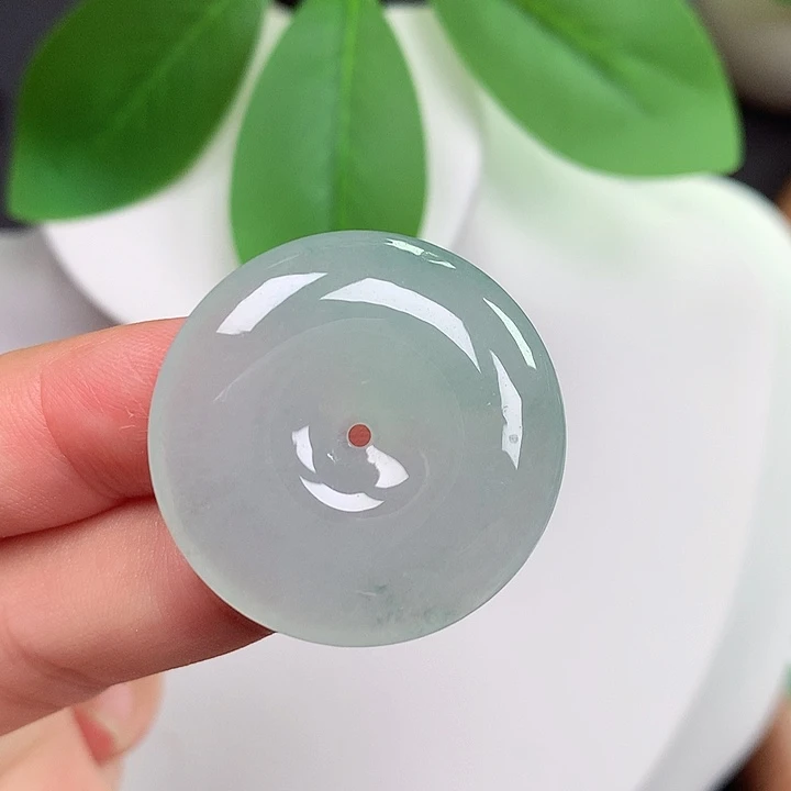 翡翠未镶嵌颈饰平安扣29x6.2mm