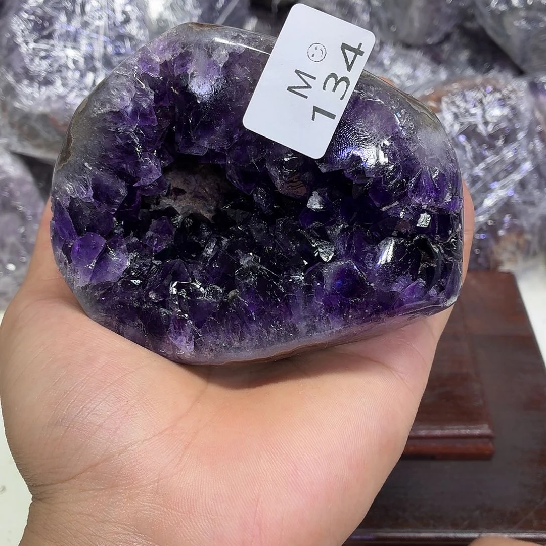 未镶嵌水晶大型摆件（非配饰）