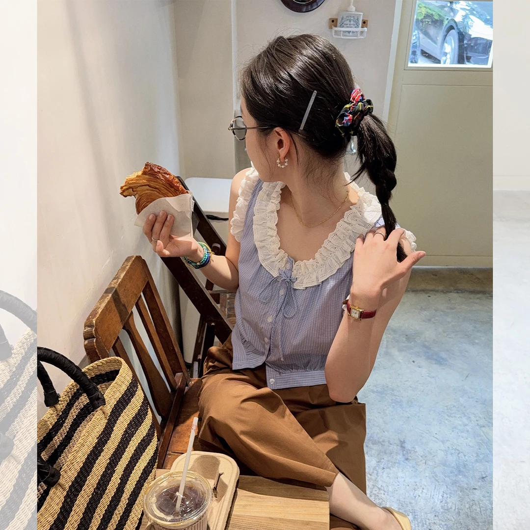 莉贝琳sisy甜美小衫全棉格纹碎花无袖蕾丝花边上衣女S25204LS03