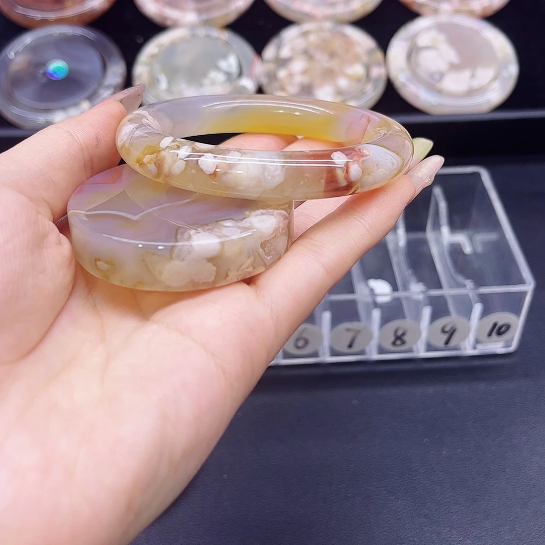 玛瑙/玉髓手镯未镶嵌5455