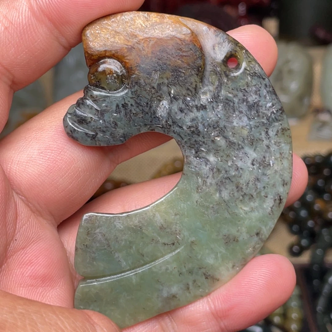 岫岩河磨玉（透闪石质玉）未镶嵌颈饰
