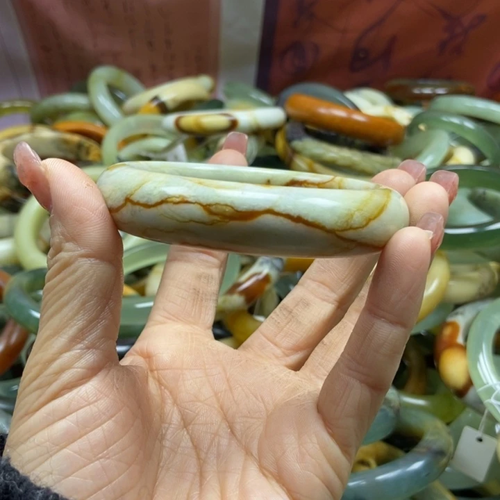 f***g蛇纹石玉未镶嵌手镯