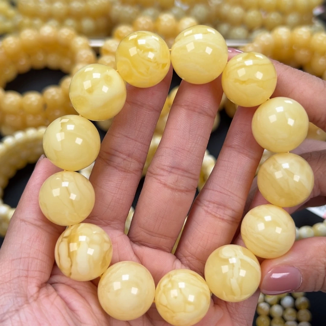 琥珀未镶嵌手链46.3克