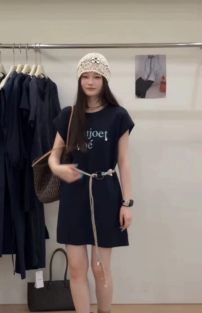 温柔瑶-Misshappy#韩系字母显瘦减龄小飞袖T裙#30229