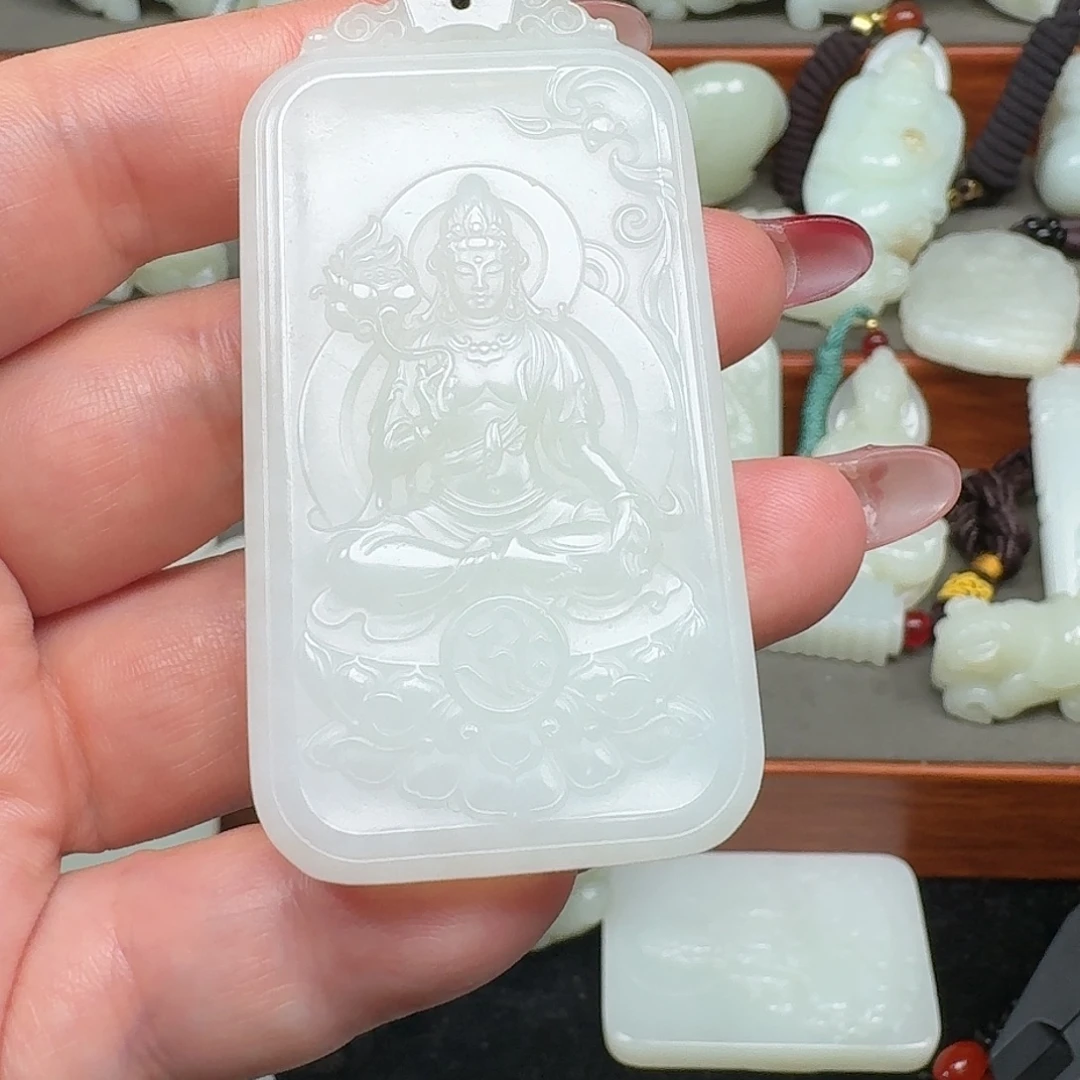 震***)和田玉未镶嵌挂件