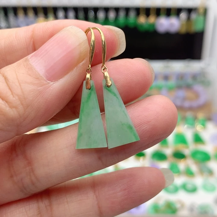 翡翠18K金镶嵌耳饰