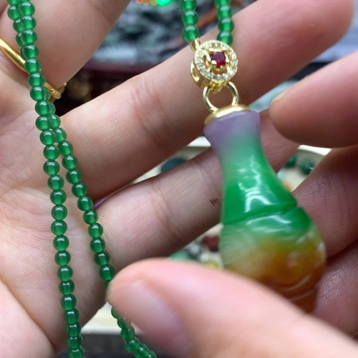 翡翠14K金镶嵌耳饰吊坠