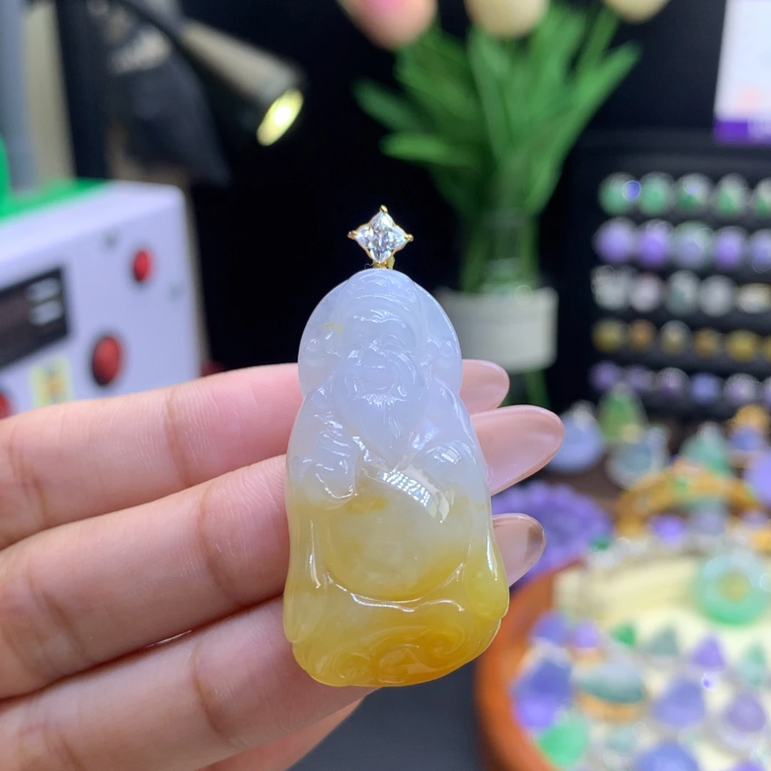 翡翠18K金镶嵌颈饰