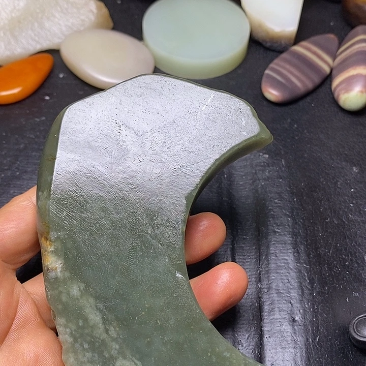 未镶嵌和田玉摆件