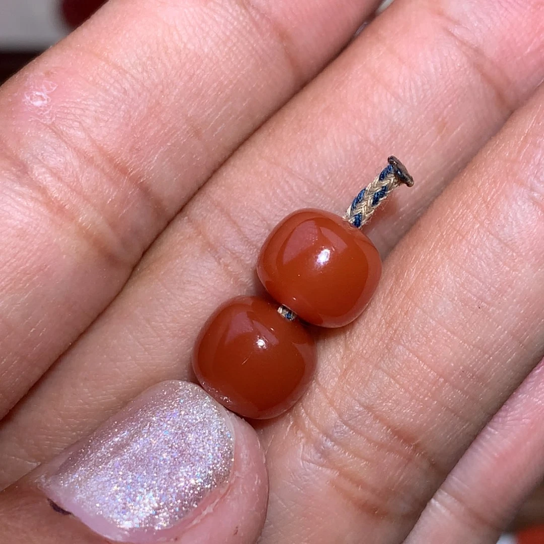 南红玛瑙老型对珠9×8未镶嵌彦*珏微微沙带