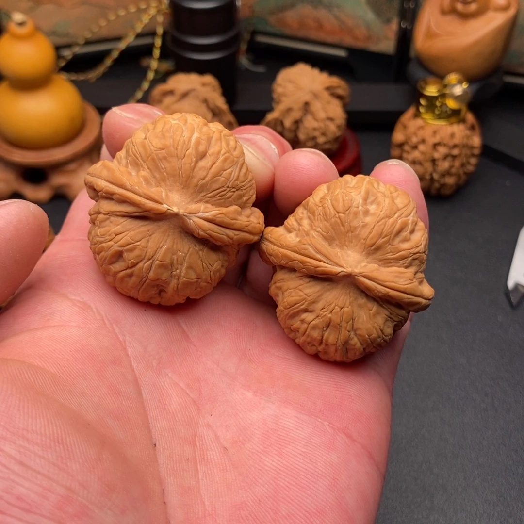 文玩核桃吊坠x****.元宝40尺全品