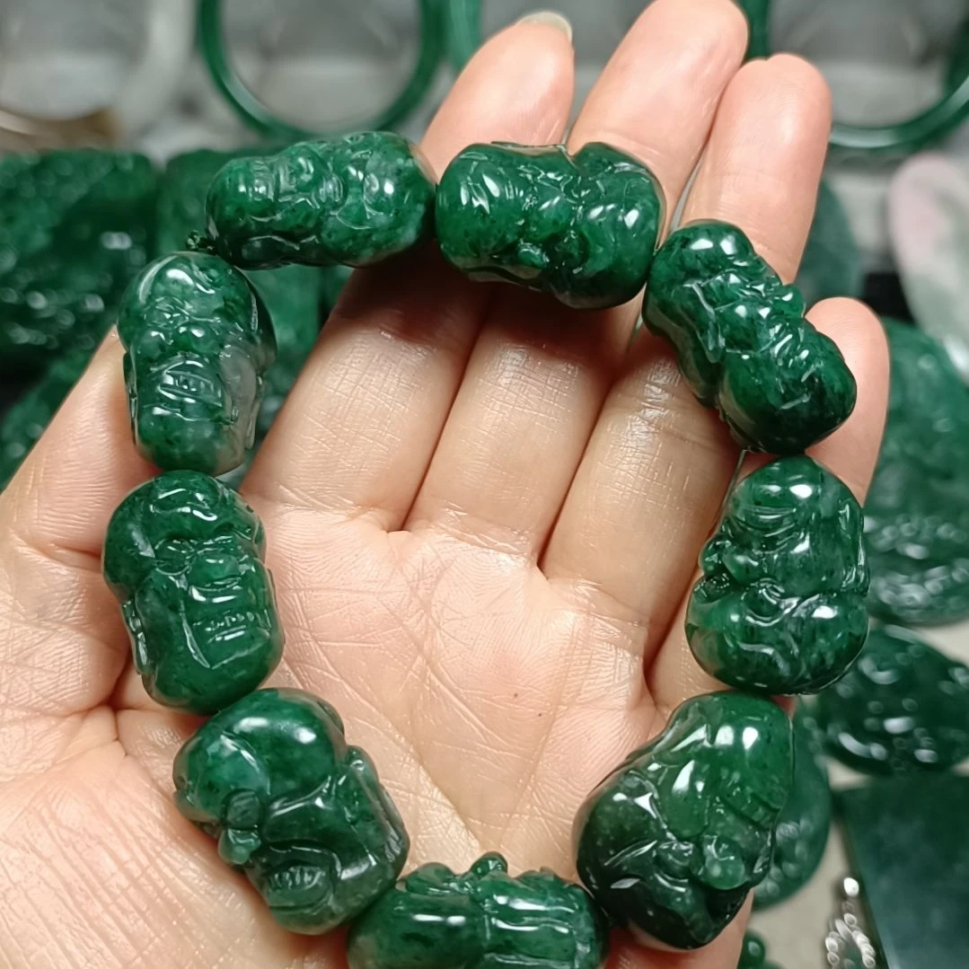 独山玉未镶嵌十八罗汉