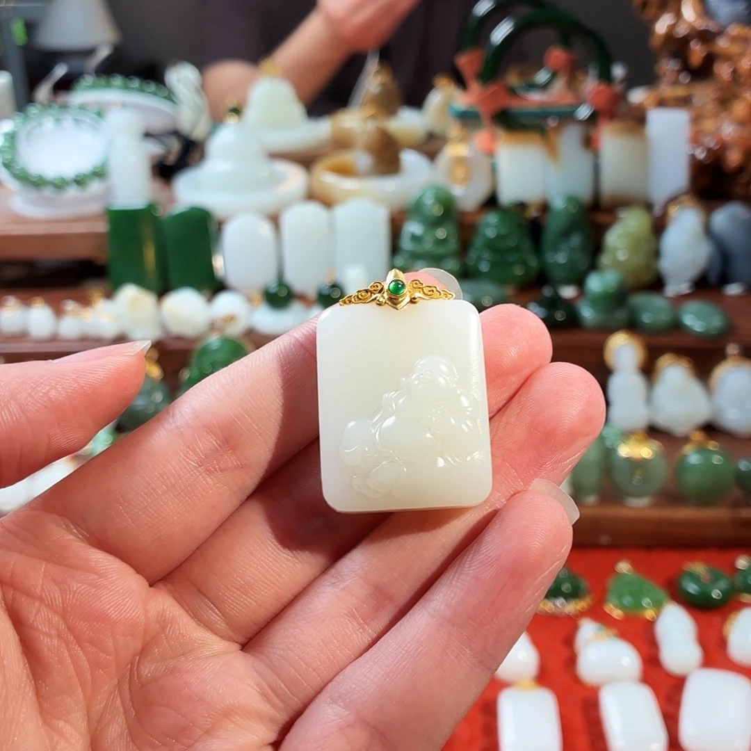 和田玉18K金镶嵌吊坠(不含链)