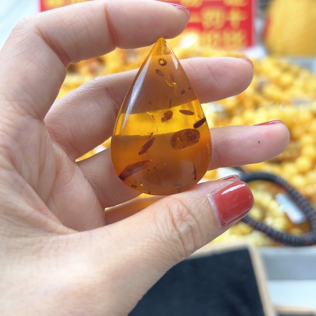 琥珀珠宝奇石未镶嵌