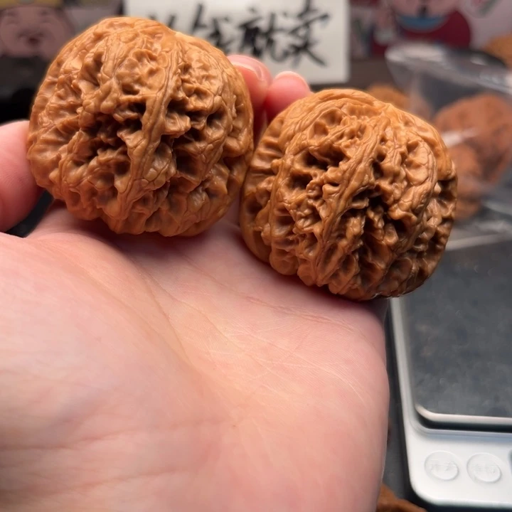 文玩核桃把件1918粗筋45
