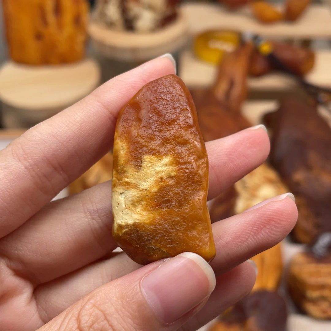 琥珀未镶嵌珠宝奇石