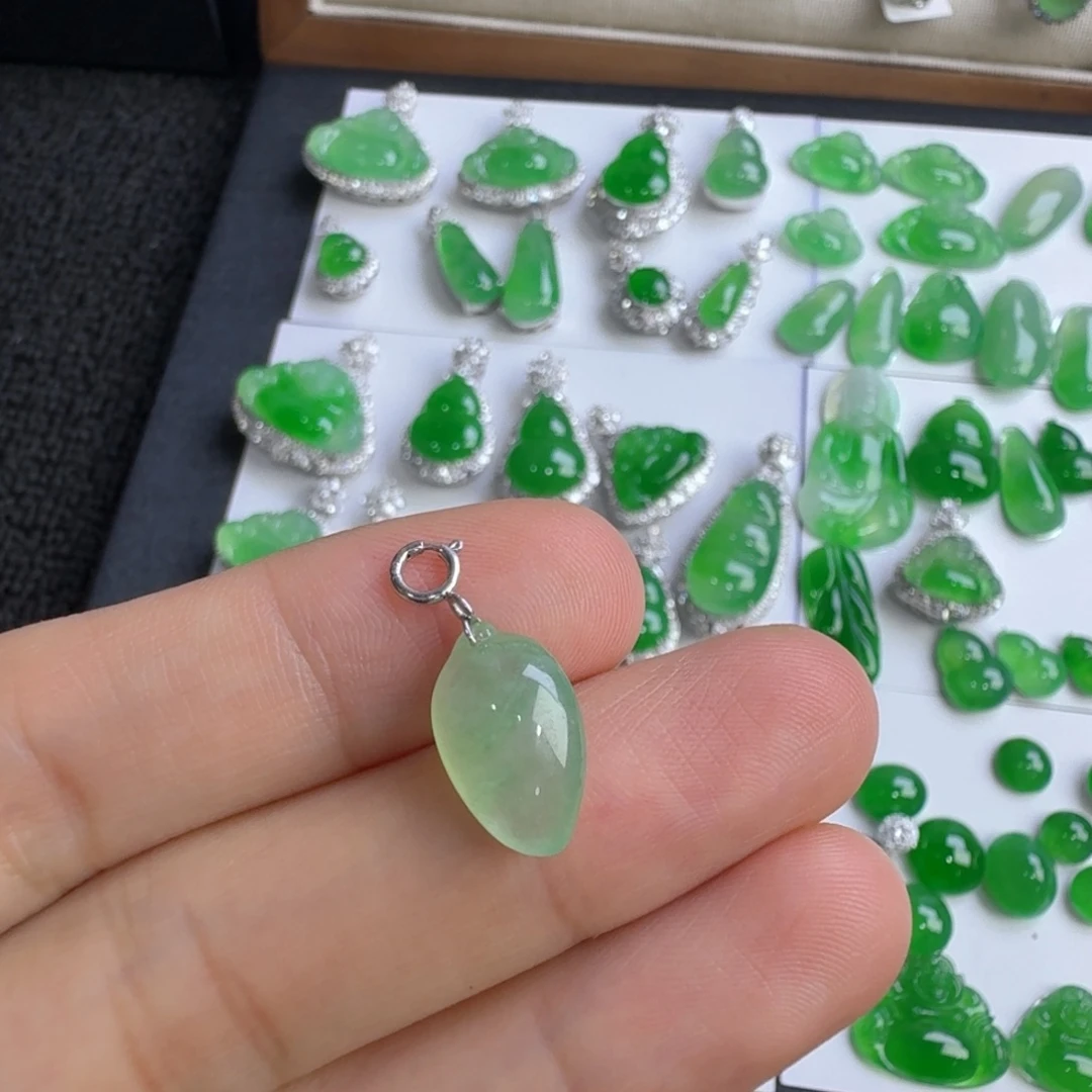 翡翠18K金镶嵌吊坠(不含链)福瓜