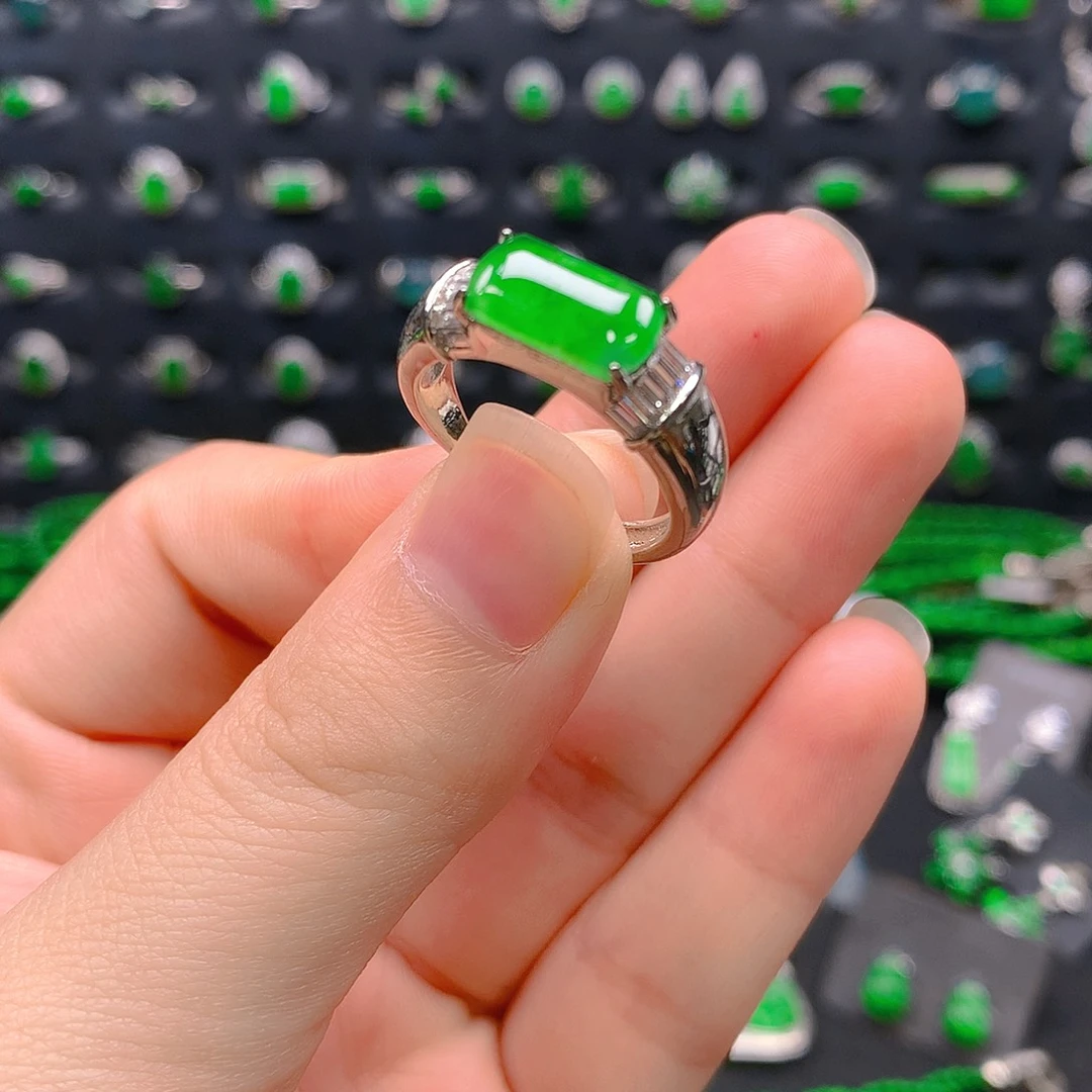 翡翠未镶嵌吊坠(不含链)戒指