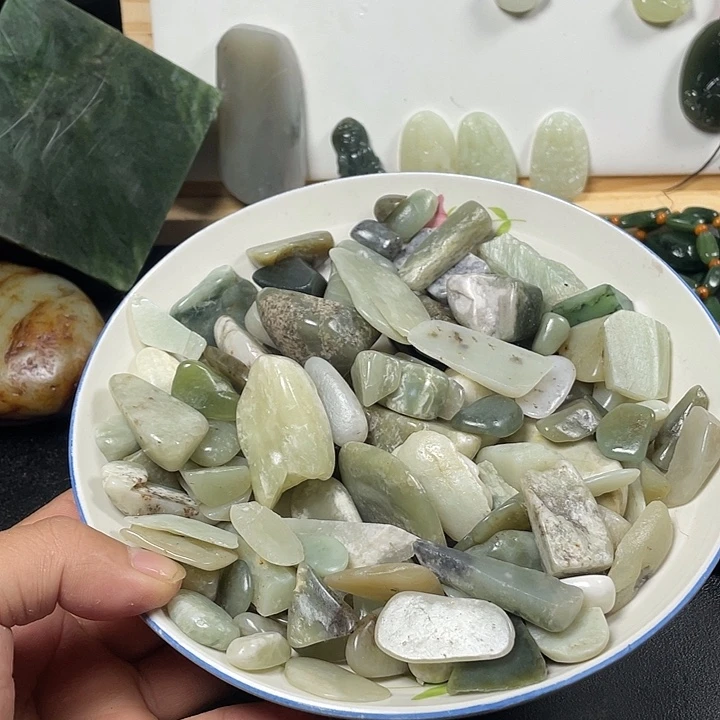 和田玉未镶嵌珠宝半成品