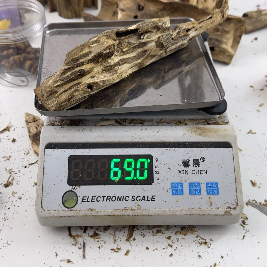 沉香沉香碎屑绿绮楠沉香69克