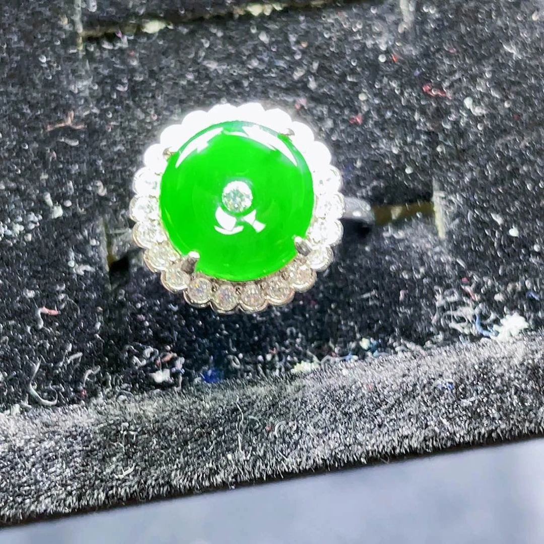 翡翠颈饰未镶嵌58，