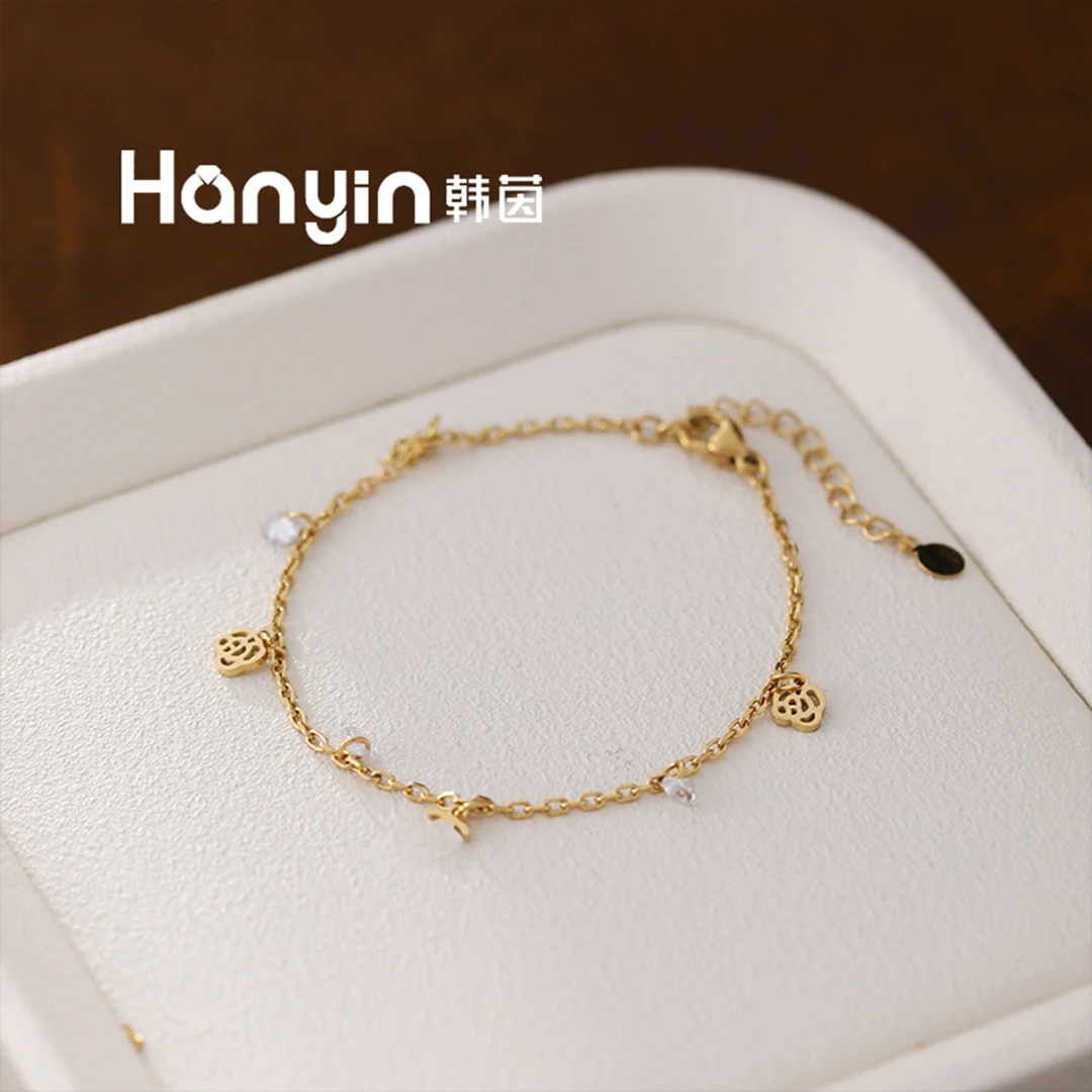 钛钢手链 高定优雅小香风双C搭配山茶花不掉色手链AAA