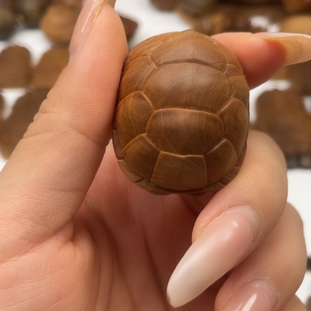 拉***供檀香木富甲一方老山檀香